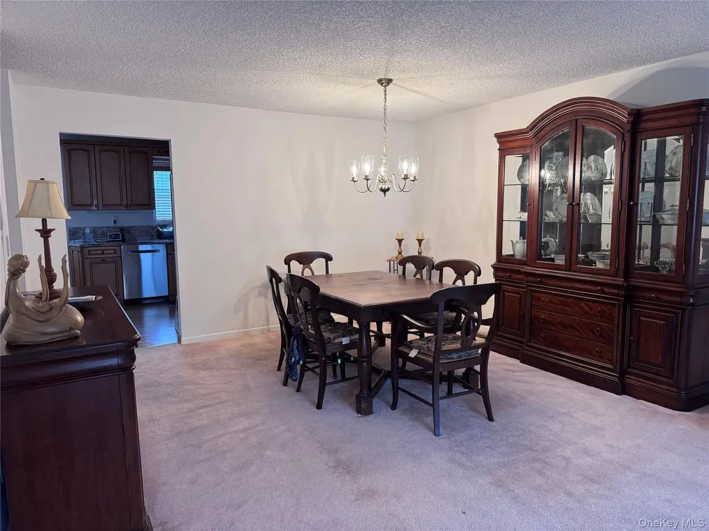 10 Evan Court Nanuet NY 10954