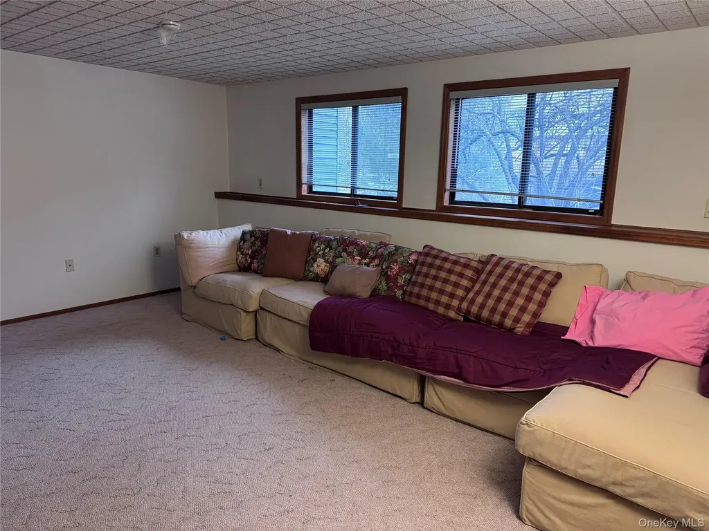 10 Evan Court Nanuet NY 10954