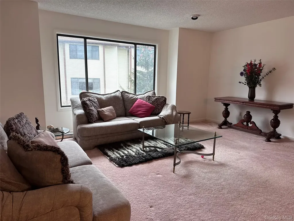 10 Evan Court Nanuet NY 10954