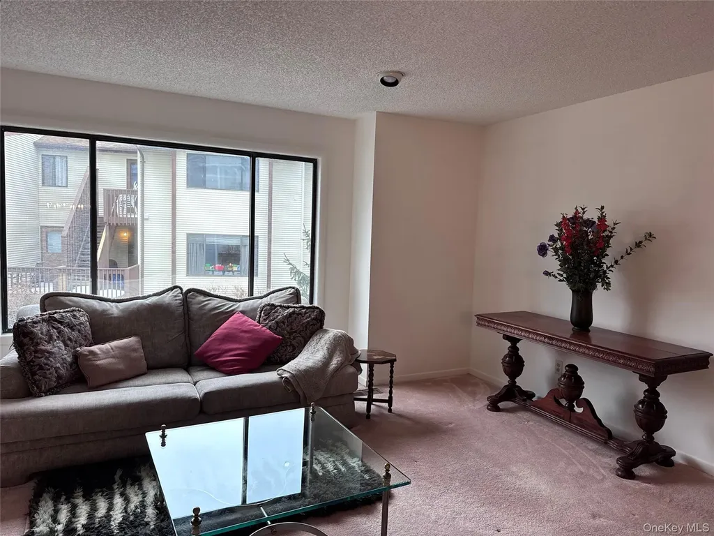 10 Evan Court Nanuet NY 10954