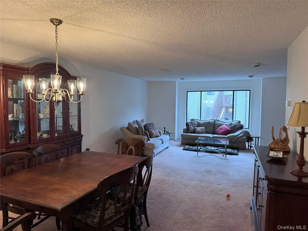 10 Evan Court Nanuet NY 10954