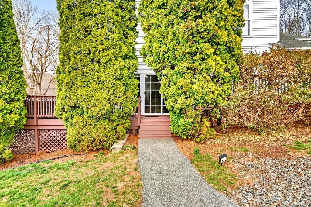 41 Pembrooke Court Putnam Valley NY 10579