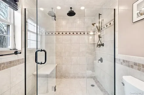 41 Pembrooke Court Putnam Valley NY 10579