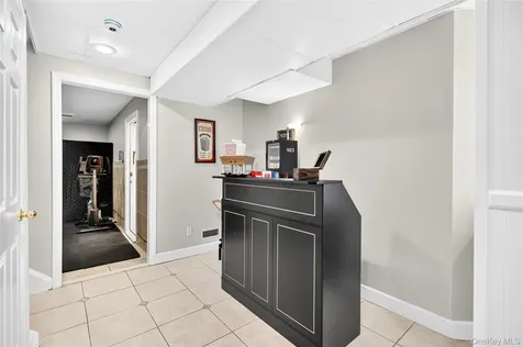 41 Pembrooke Court Putnam Valley NY 10579