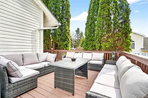 41 Pembrooke Court Putnam Valley NY 10579