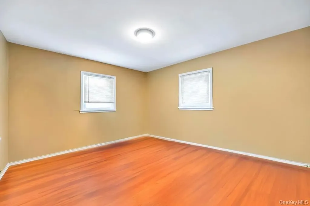 13 Crystal Street Elmont NY 11003