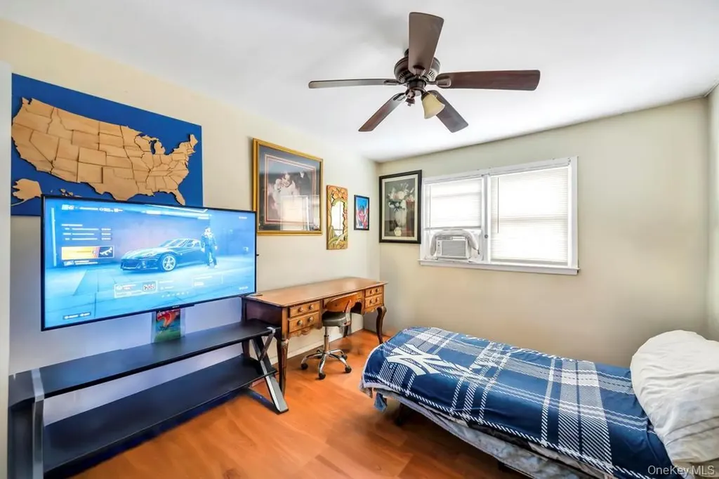 13 Crystal Street Elmont NY 11003