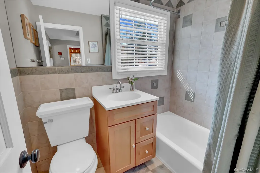8 Noel Place Smithtown NY 11787
