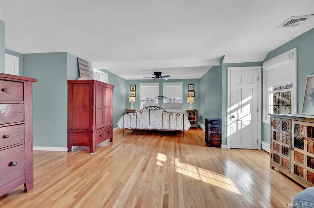 8 Noel Place Smithtown NY 11787