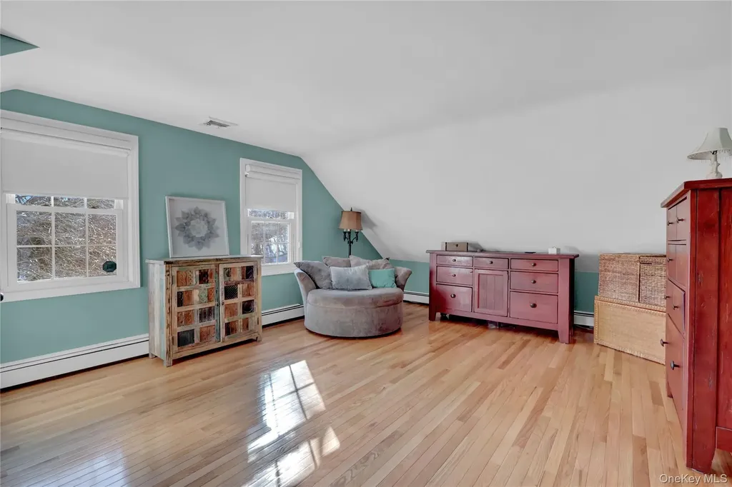 8 Noel Place Smithtown NY 11787