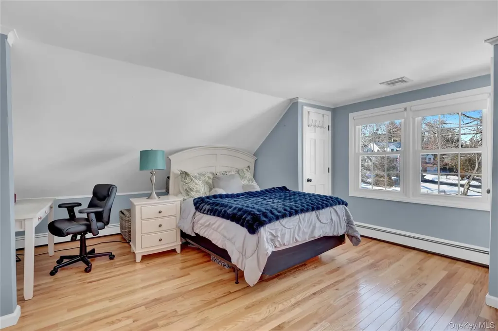 8 Noel Place Smithtown NY 11787