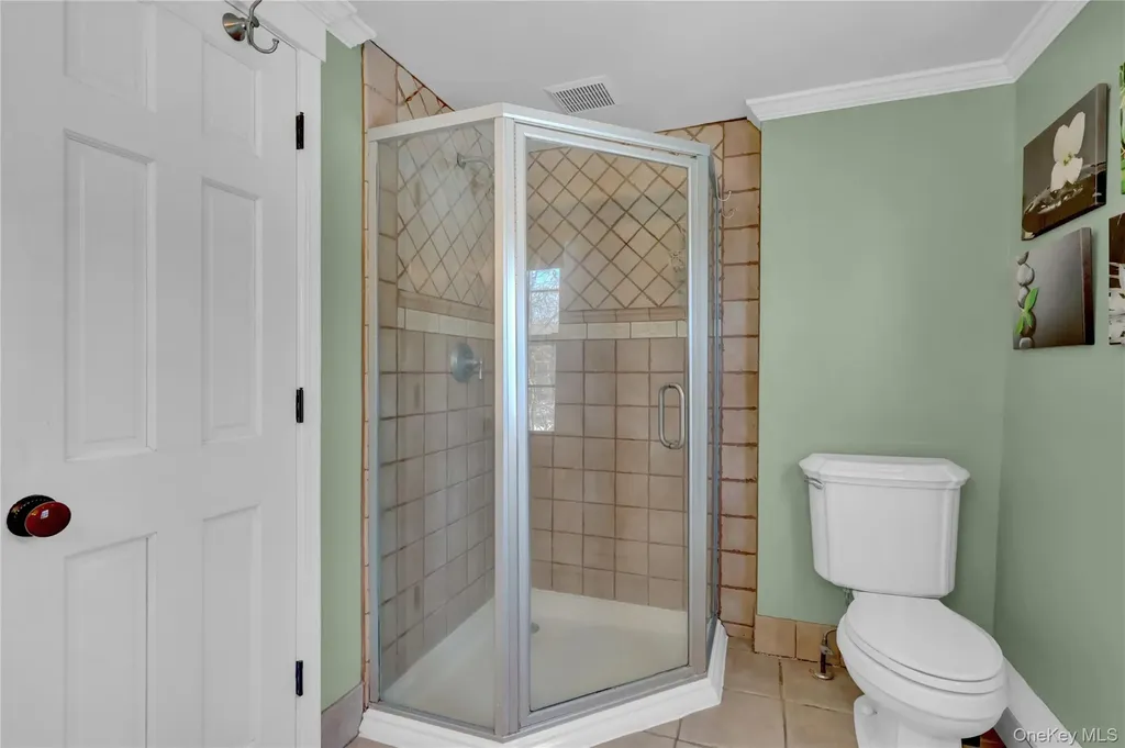 8 Noel Place Smithtown NY 11787
