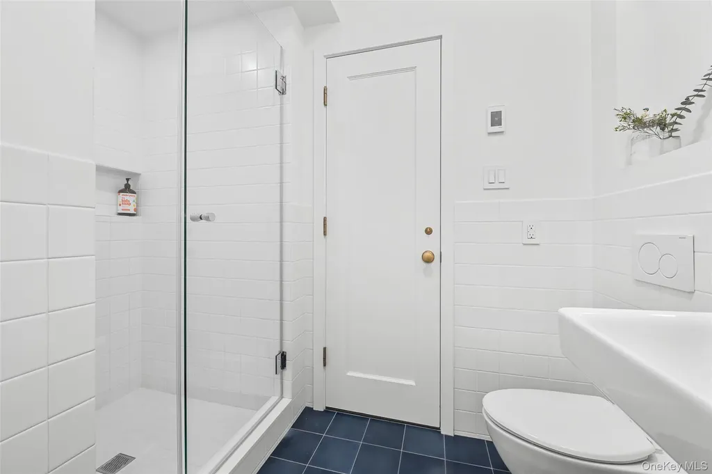 385 Argyle Road Brooklyn NY 11218