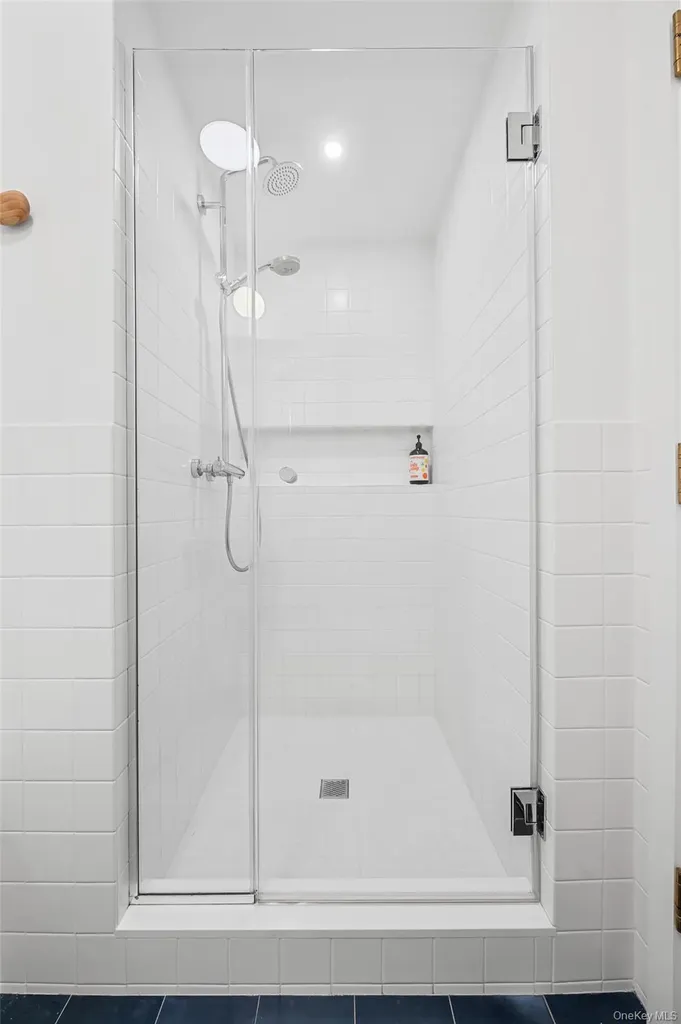 385 Argyle Road Brooklyn NY 11218