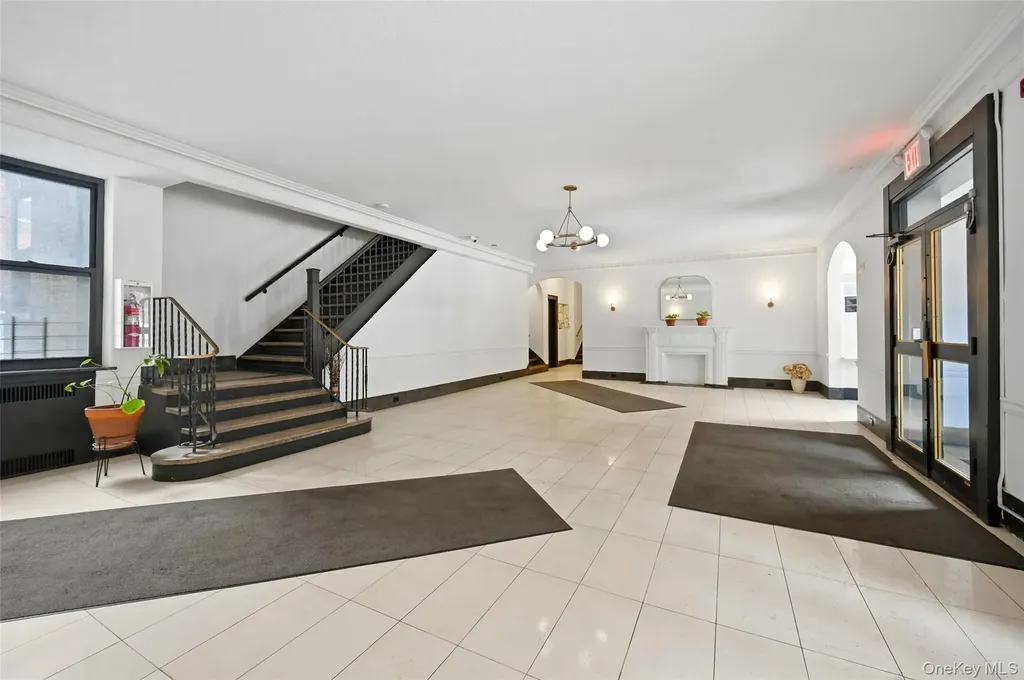 385 Argyle Road Brooklyn NY 11218