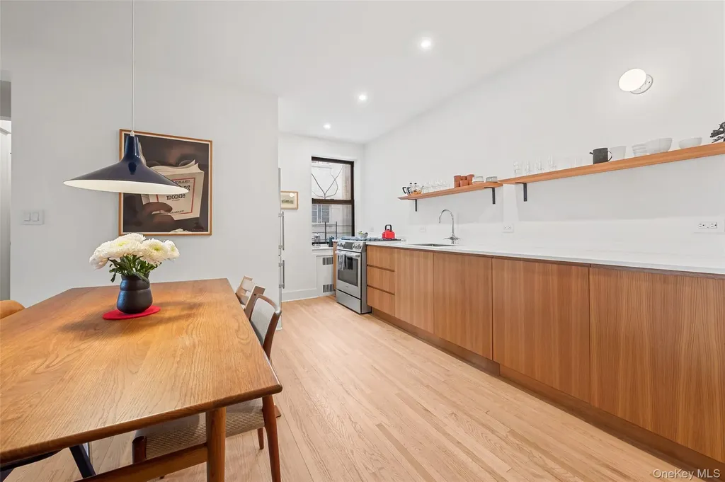 385 Argyle Road Brooklyn NY 11218