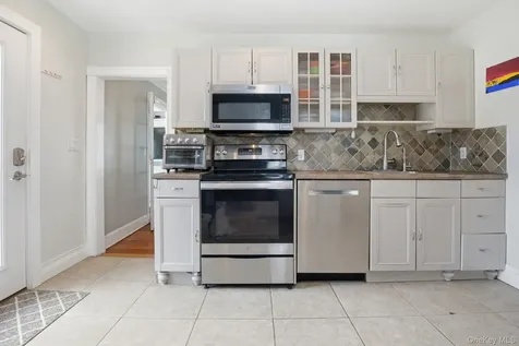 24 Highland Avenue Eastchester NY 10709
