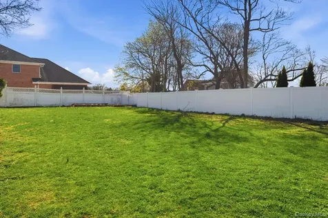 24 Highland Avenue Eastchester NY 10709