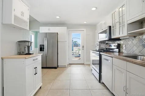 24 Highland Avenue Eastchester NY 10709