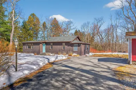 208 Ressique Road Stormville NY 12582