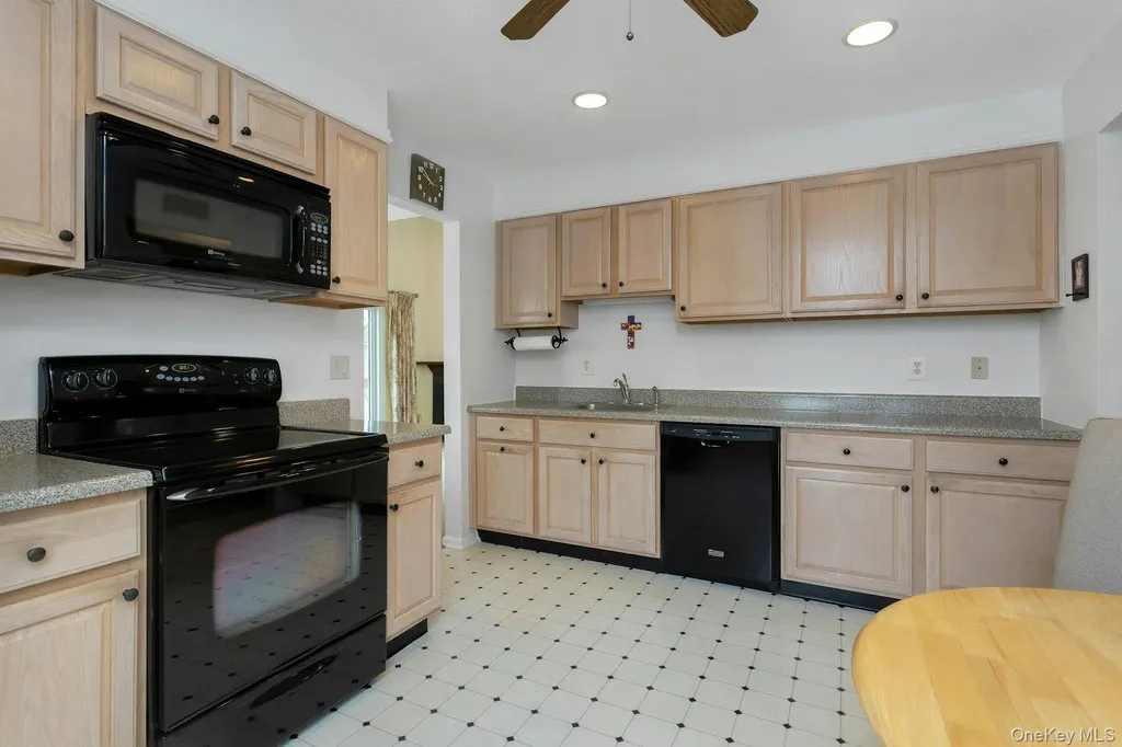 802 Autumn Lane Brewster NY 10509