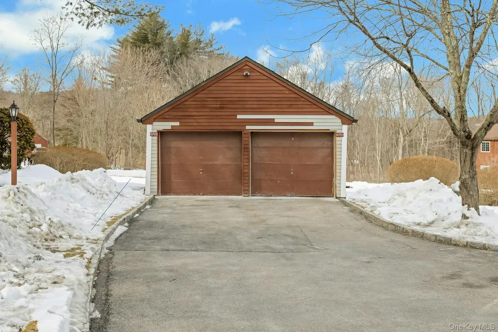 802 Autumn Lane Brewster NY 10509