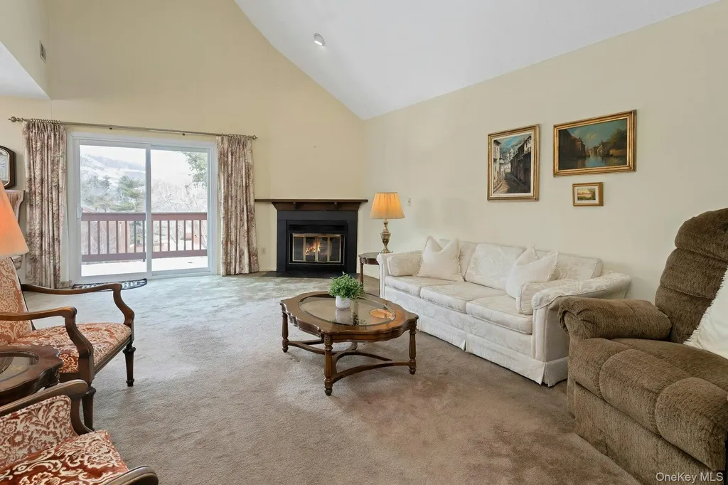 802 Autumn Lane Brewster NY 10509