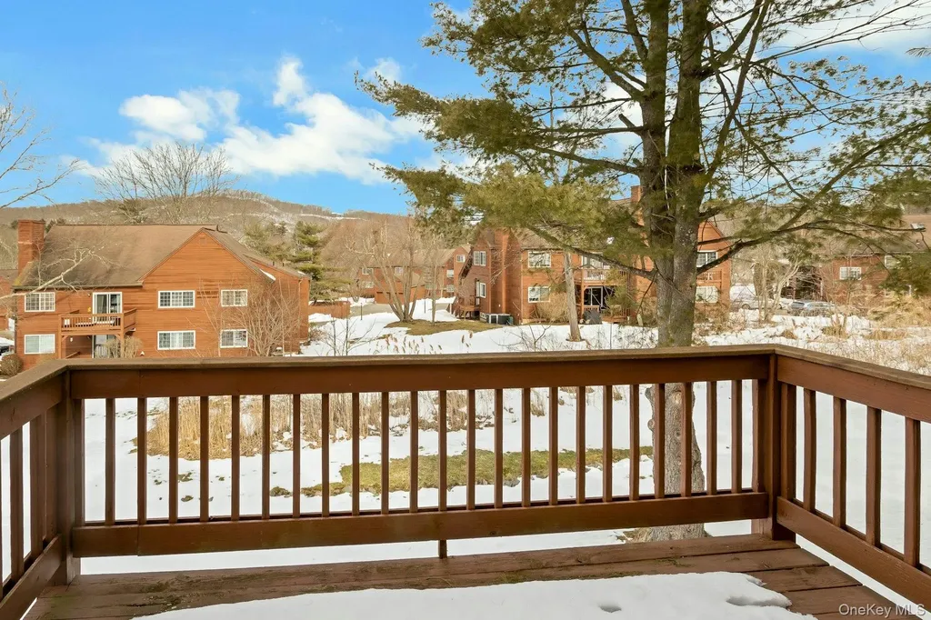 802 Autumn Lane Brewster NY 10509