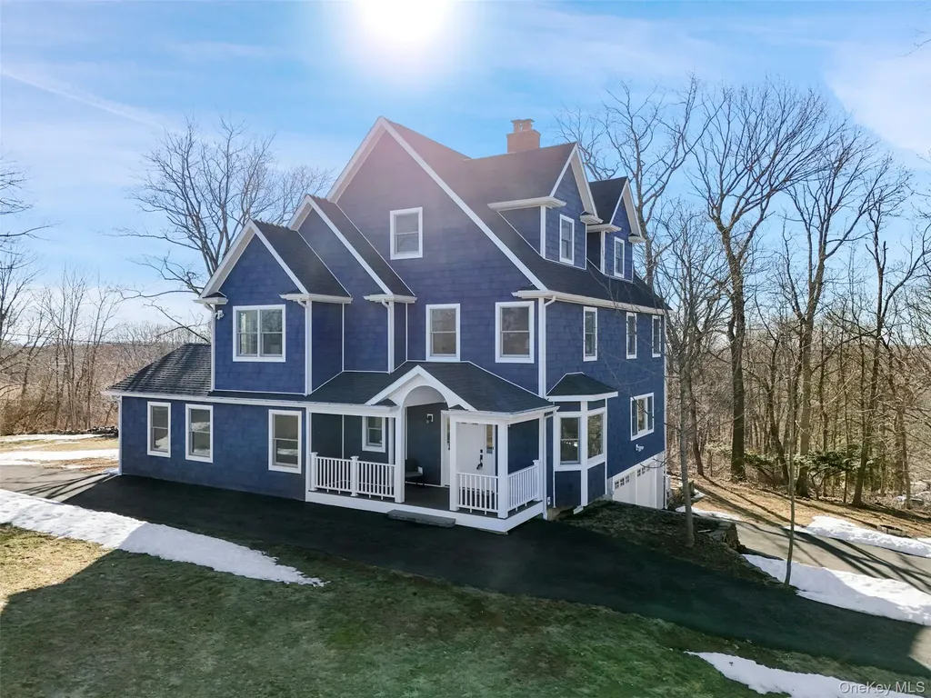 35 Summit Drive Mahopac NY 10541