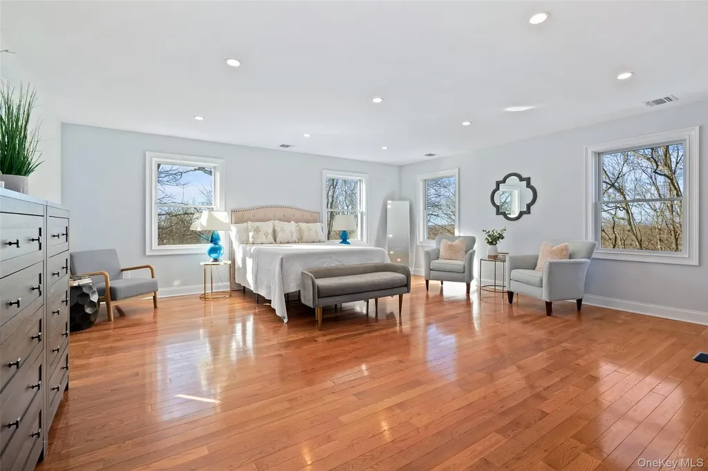 35 Summit Drive Mahopac NY 10541