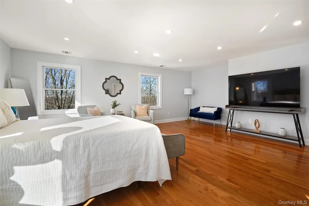 35 Summit Drive Mahopac NY 10541