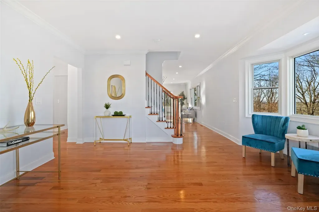 35 Summit Drive Mahopac NY 10541