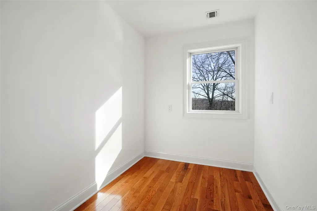 35 Summit Drive Mahopac NY 10541