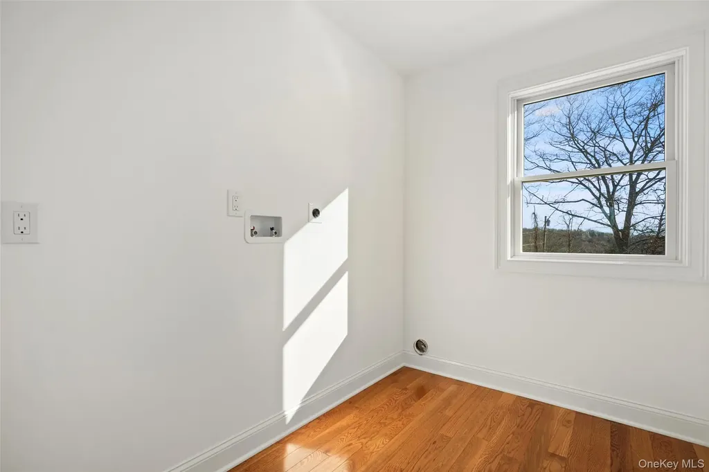 35 Summit Drive Mahopac NY 10541