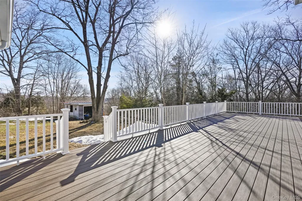 35 Summit Drive Mahopac NY 10541