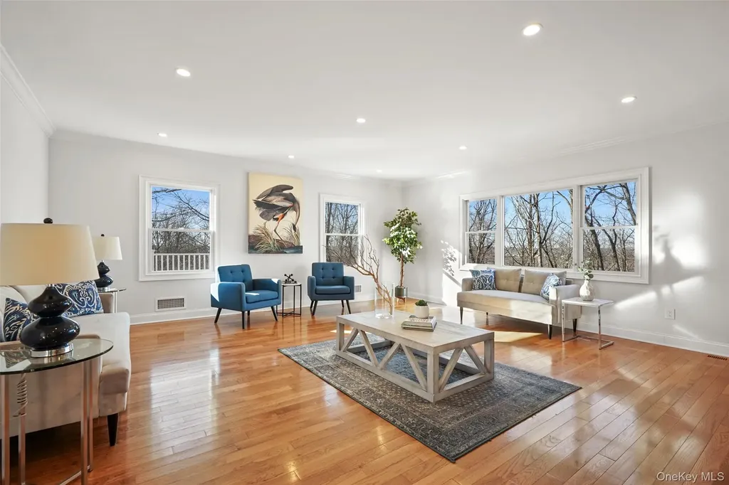 35 Summit Drive Mahopac NY 10541