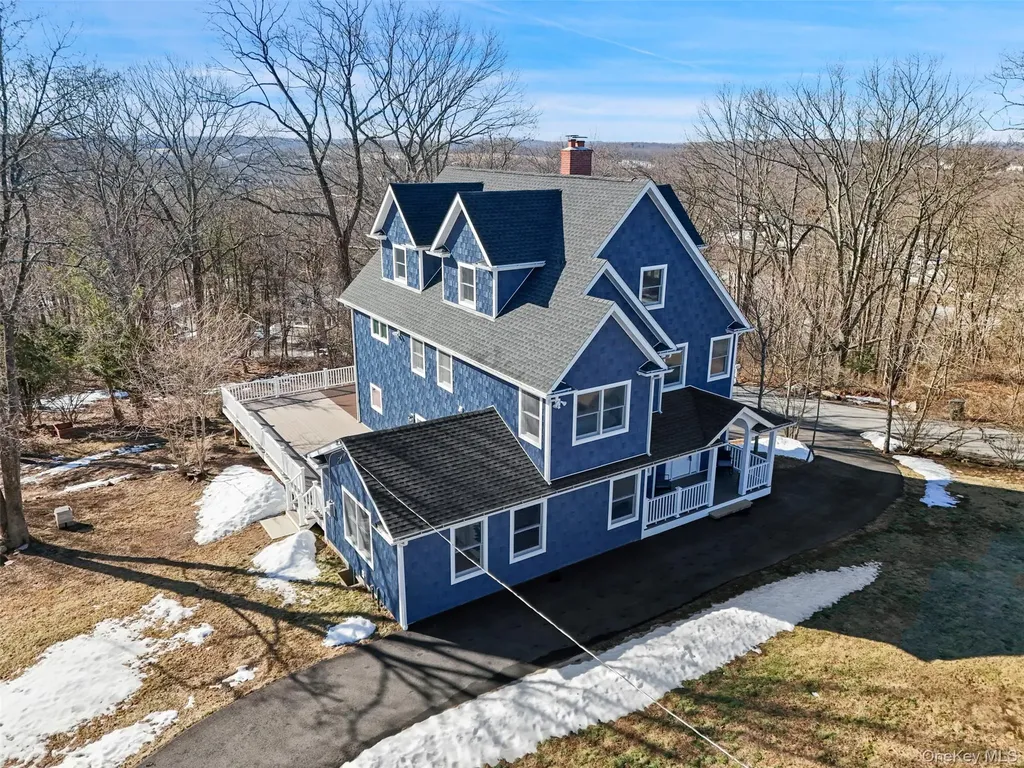 35 Summit Drive Mahopac NY 10541