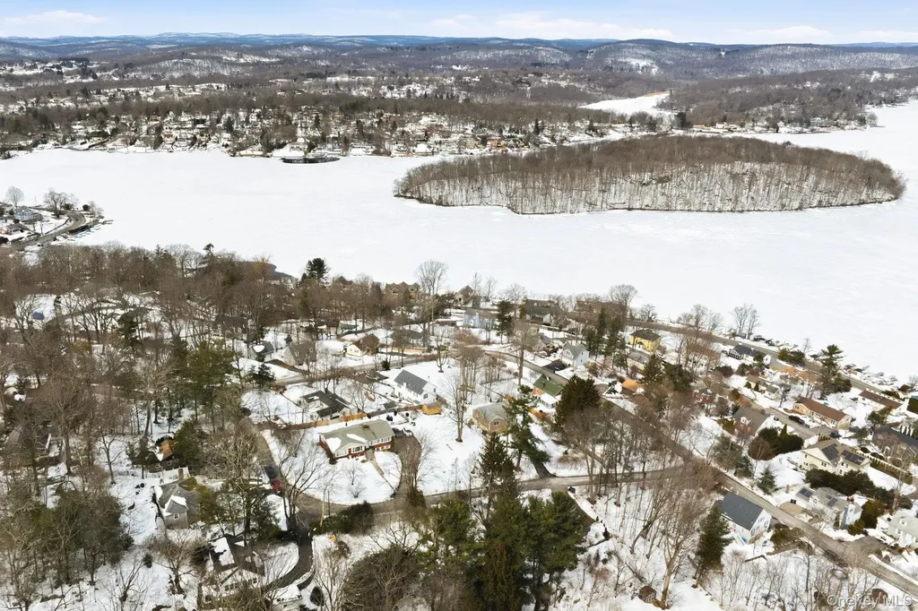 718 Hill Drive Mahopac NY 10541