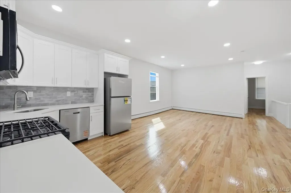 1624 Seddon Street Bronx NY 10461
