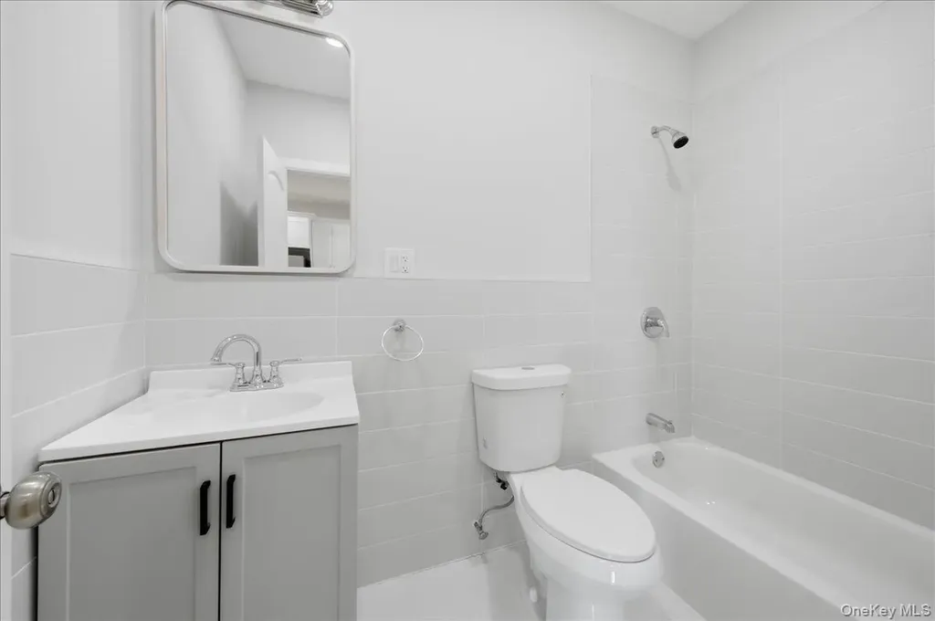 1624 Seddon Street Bronx NY 10461