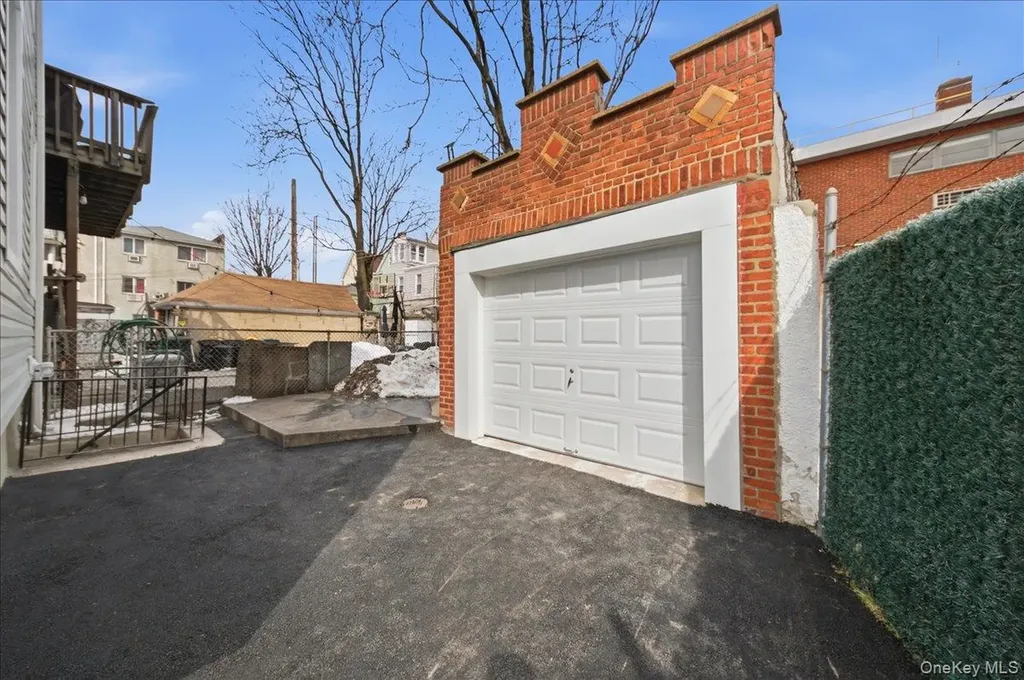 1624 Seddon Street Bronx NY 10461