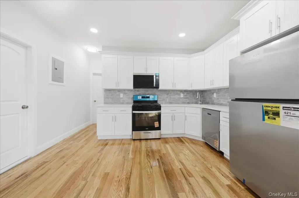 1624 Seddon Street Bronx NY 10461