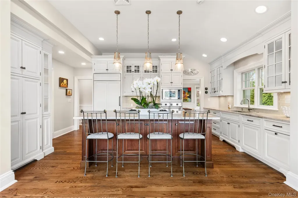 750 Rushmore Avenue Mamaroneck NY 10543