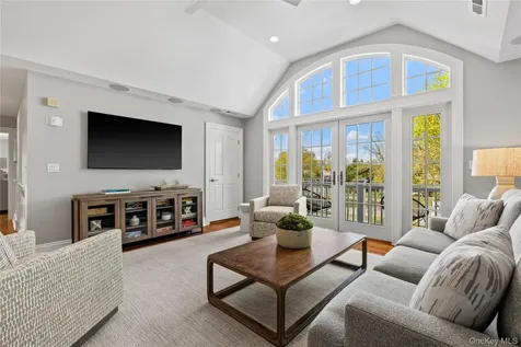 750 Rushmore Avenue Mamaroneck NY 10543