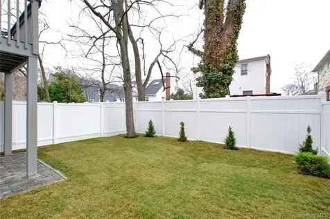 56 Kirkwood Road Port Washington NY 11050
