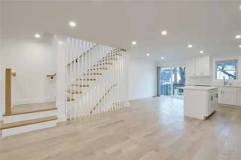 56 Kirkwood Road Port Washington NY 11050