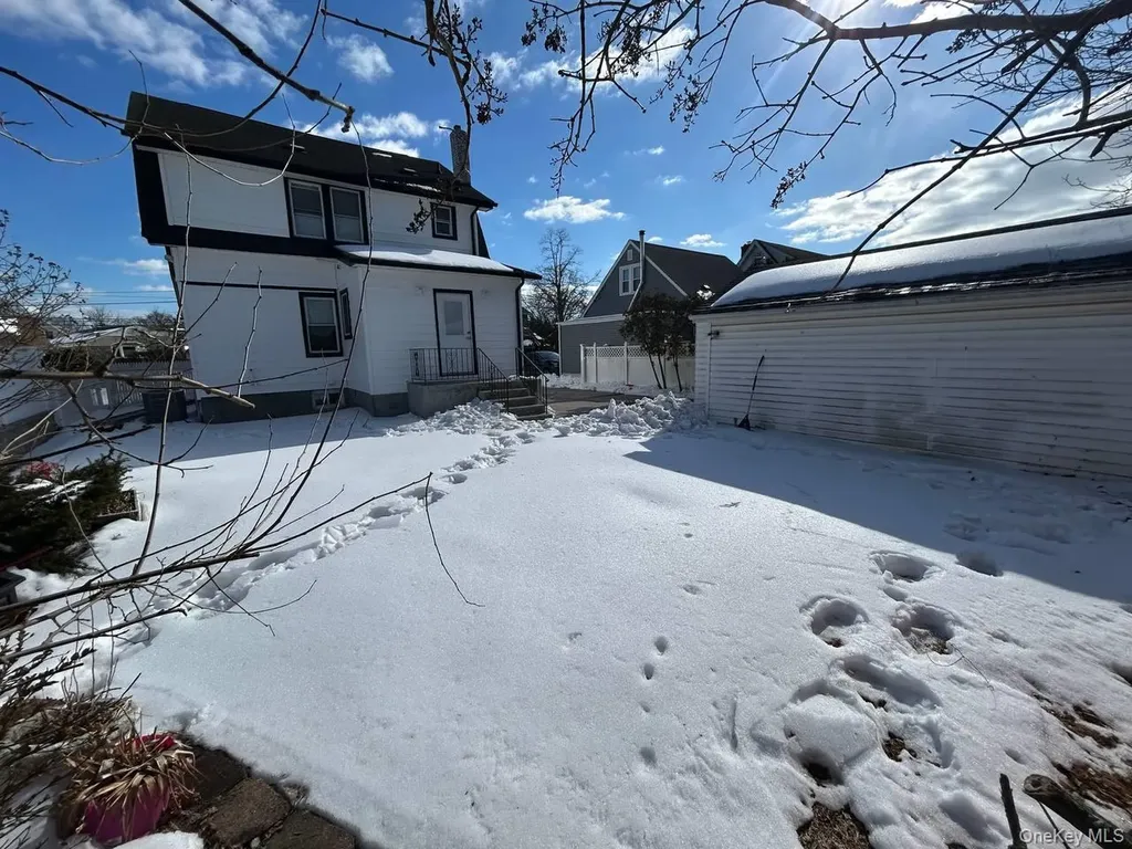 53 Lee Avenue Valley Stream NY 11581