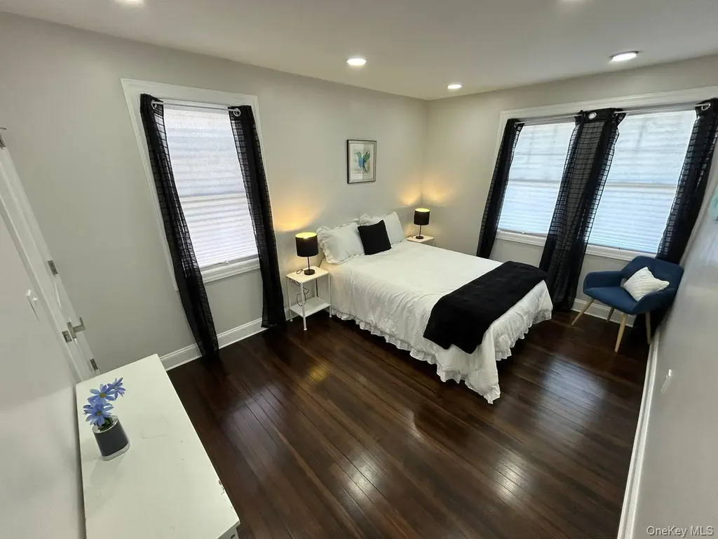 53 Lee Avenue Valley Stream NY 11581