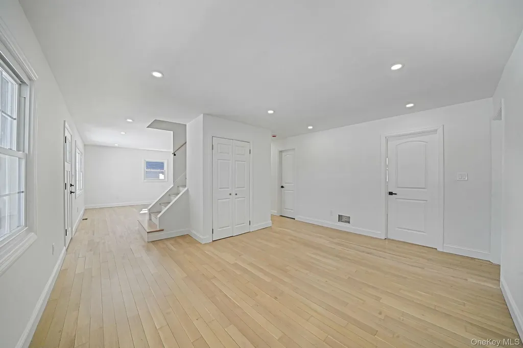 30 Jean Drive North Babylon NY 11703