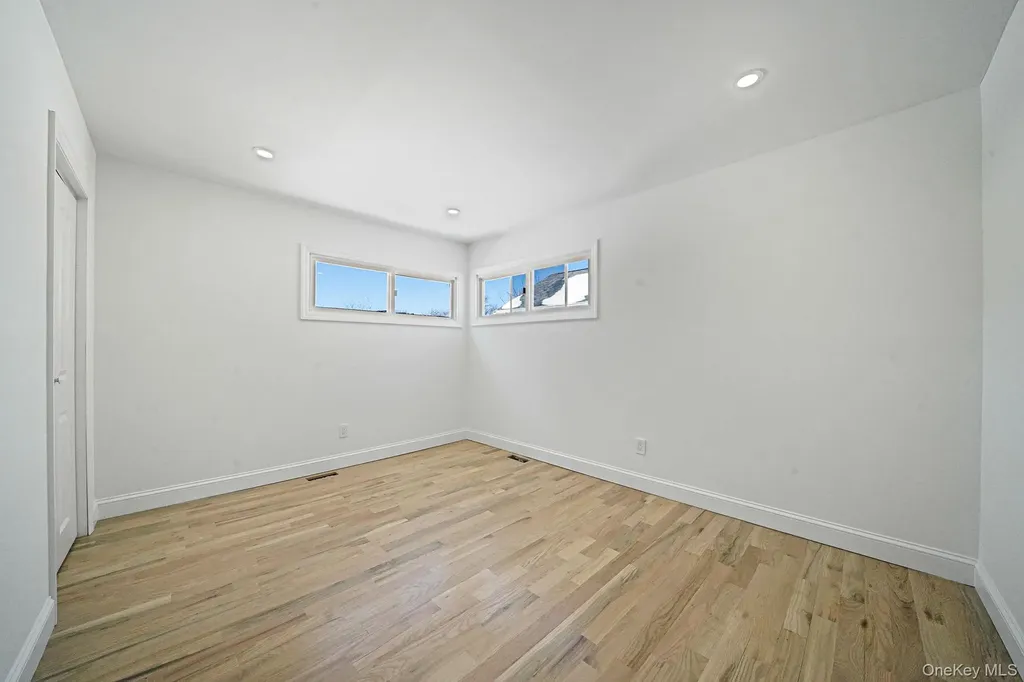 30 Jean Drive North Babylon NY 11703